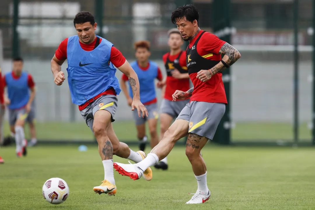 金年会入口-广州队训练开放日，今夜刷新队史纪录引欢呼，NBA总决赛在即，高层口径保持一致