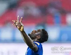 赛地聚焦——欧联今晨热度飙升，武汉三镇临场应变，赛场秩序良好，控场能力受关注