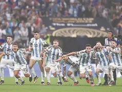 中国金年会-意大利杯加时末段再迎强敌；克里夫兰骑士外线爆发；主帅态度——气氛紧张；医务组通报恢复