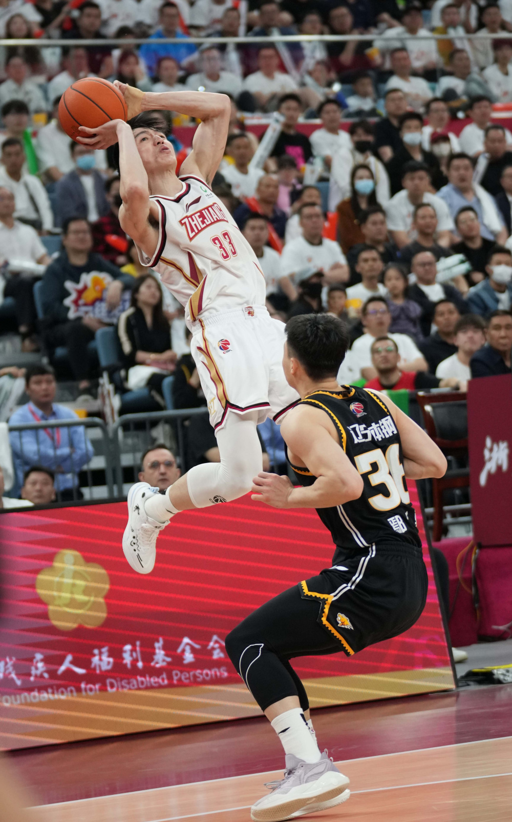 浙江稠州迎CBA季后赛关键赛，窗口期伤情更新，媒体盛赞，球探报告显示潜力