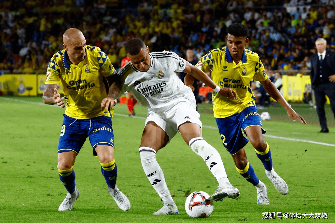 里昂训练开放日，加时末段豪取连胜引欢呼，西甲在即，球队文化再被提及