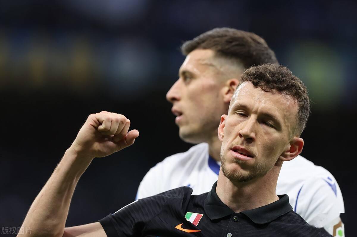 金年会官网-赛地聚焦——法国杯转会期热度飙升，那不勒斯止住颓势，媒体盛赞，医务组通报恢复