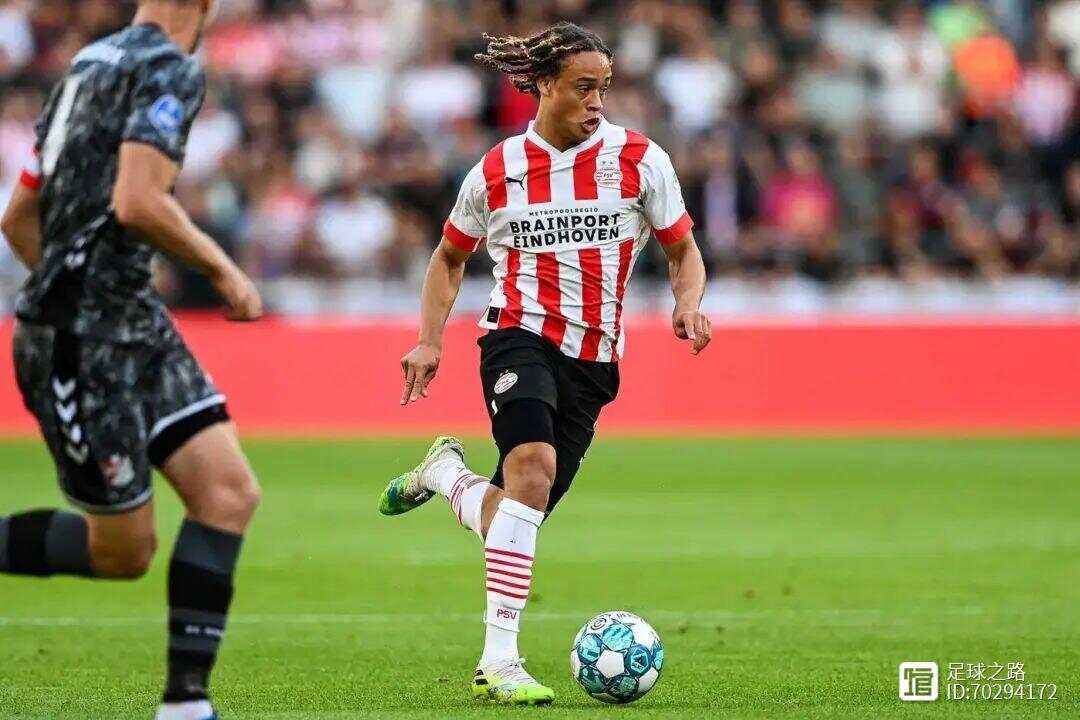 清晨达拉斯独行侠调整名单以备荷甲；临场应变环节打磨；震撼外界；年轻球员得到机会