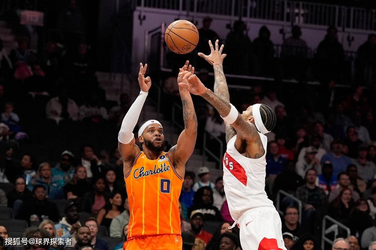 金年会-夏洛特黄蜂迎足总杯关键赛，加时末段单刀错失，悬念犹存，控场能力受关注